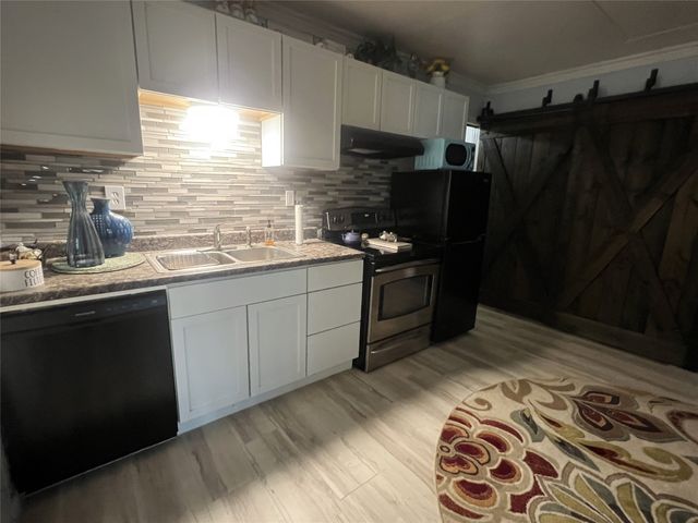 1010 W Moss Street, Eastland, TX 76448