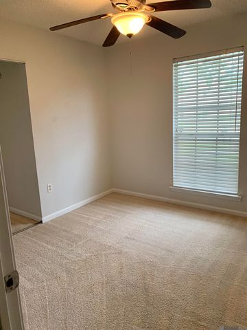 13676 Greenview Ave, Baton Rouge, LA 70816