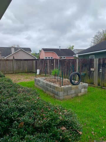 13676 Greenview Ave, Baton Rouge, LA 70816