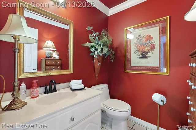 1854 Ludgate Lane, Rochester Hills, MI 48309