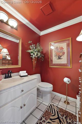 1854 Ludgate Lane, Rochester Hills, MI 48309