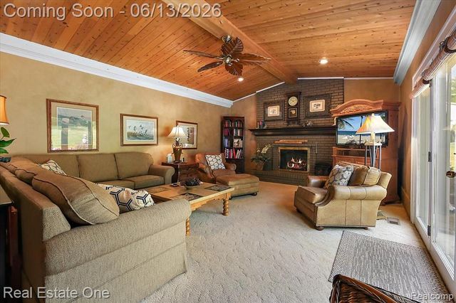 1854 Ludgate Lane, Rochester Hills, MI 48309