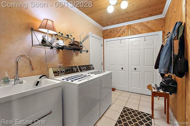 1854 Ludgate Lane, Rochester Hills, MI 48309