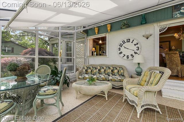 1854 Ludgate Lane, Rochester Hills, MI 48309