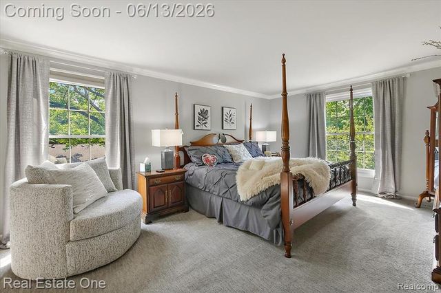 1854 Ludgate Lane, Rochester Hills, MI 48309
