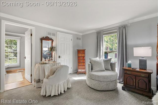 1854 Ludgate Lane, Rochester Hills, MI 48309