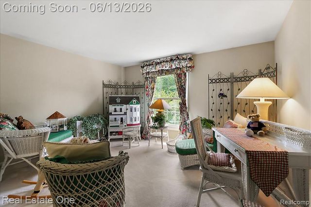 1854 Ludgate Lane, Rochester Hills, MI 48309