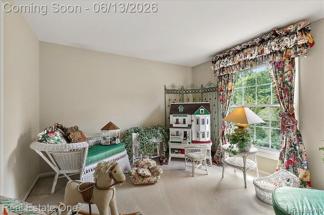 1854 Ludgate Lane, Rochester Hills, MI 48309