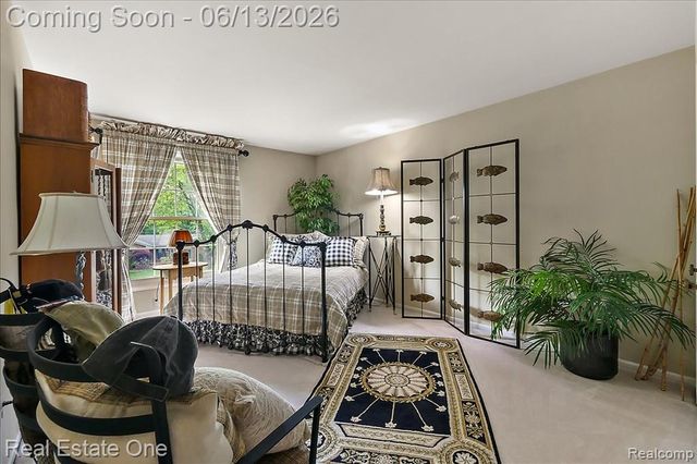 1854 Ludgate Lane, Rochester Hills, MI 48309