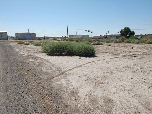 1432 E Hamilton Way, Mohave Valley, AZ 86440