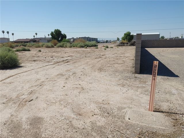 1432 E Hamilton Way, Mohave Valley, AZ 86440