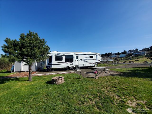 33001 I Street, Ocean Park, WA 98640