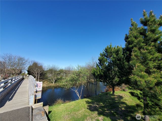 33001 I Street, Ocean Park, WA 98640