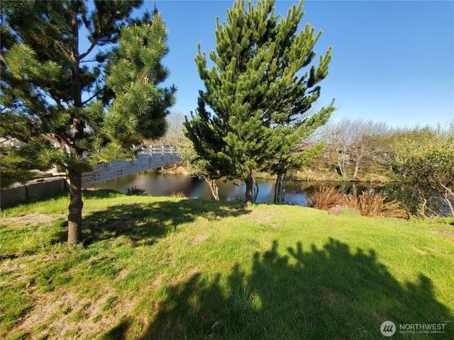 33001 I Street, Ocean Park, WA 98640