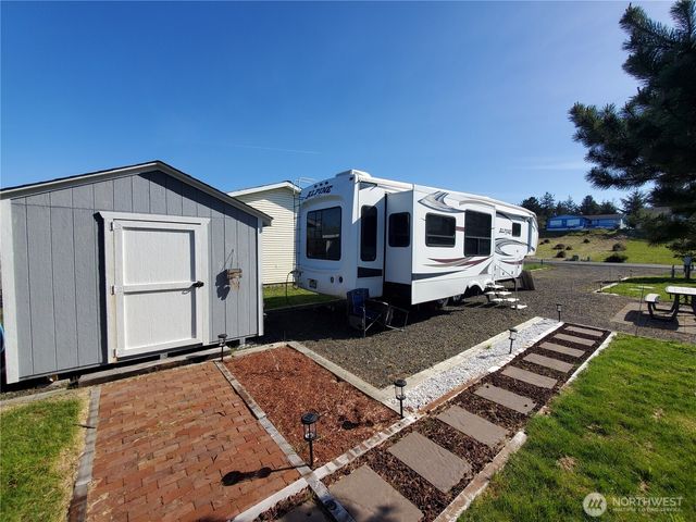 33001 I Street, Ocean Park, WA 98640