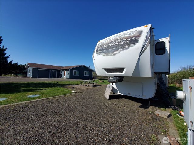 33001 I Street, Ocean Park, WA 98640