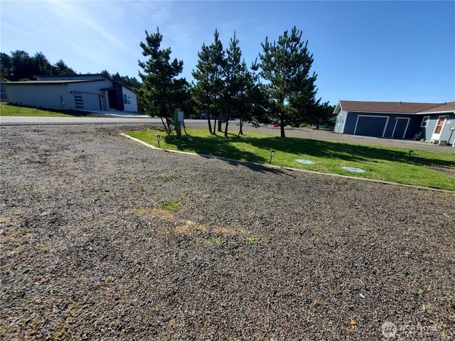 33001 I Street, Ocean Park, WA 98640