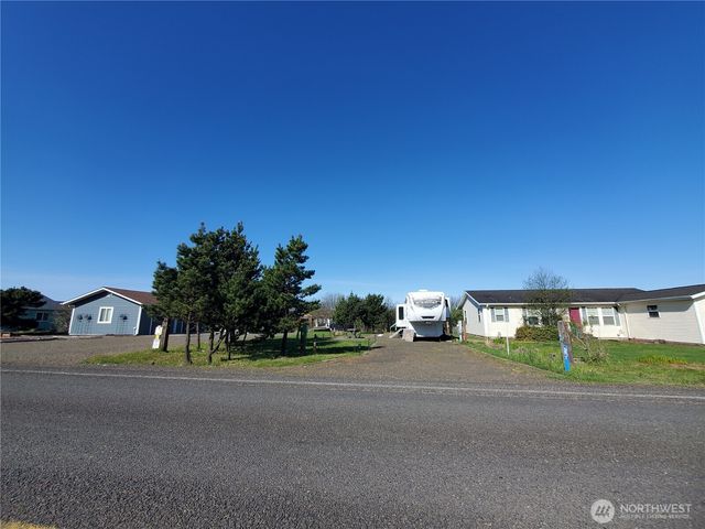 33001 I Street, Ocean Park, WA 98640