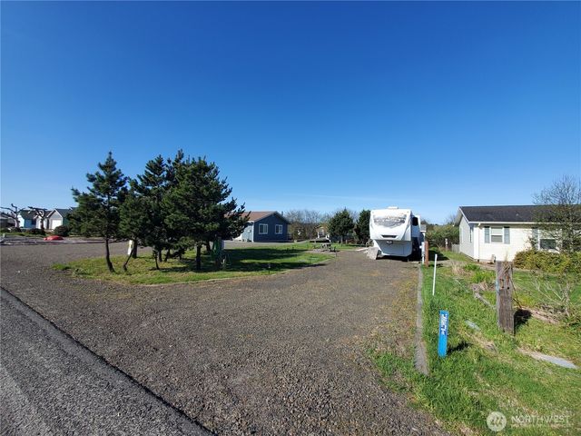 33001 I Street, Ocean Park, WA 98640