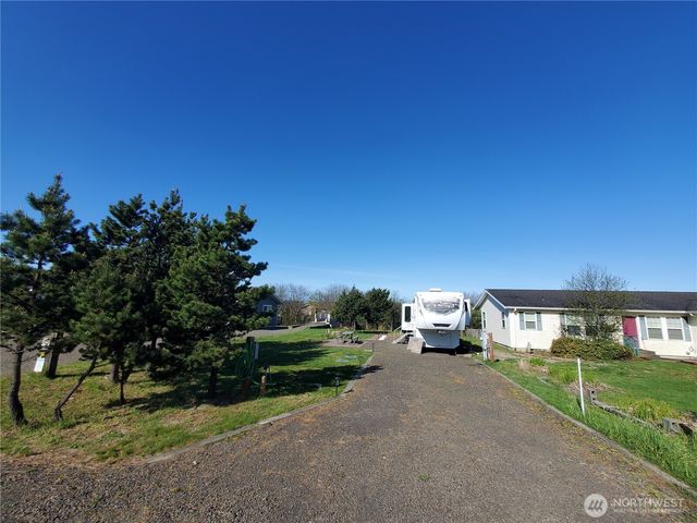 33001 I Street, Ocean Park, WA 98640