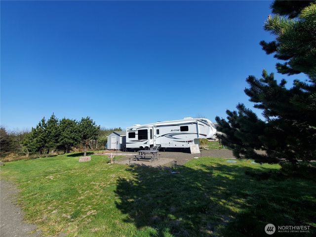 33001 I Street, Ocean Park, WA 98640