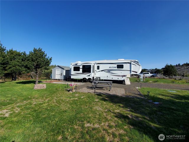 33001 I Street, Ocean Park, WA 98640