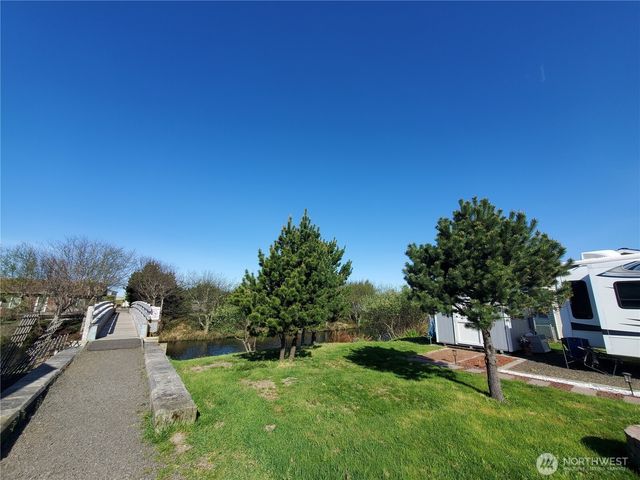 33001 I Street, Ocean Park, WA 98640