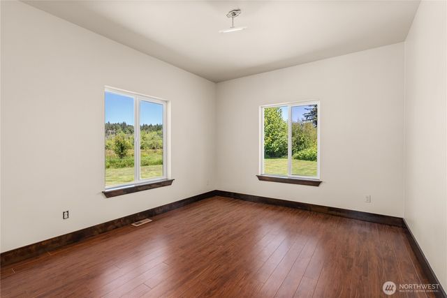 5741 Kirsop Road SW, Olympia, WA 98512