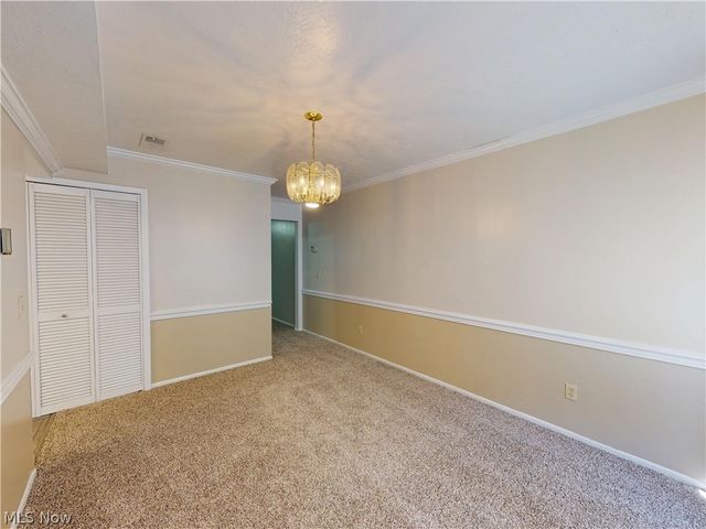 8240 Deepwood Boulevard 7-2, Mentor, OH 44060