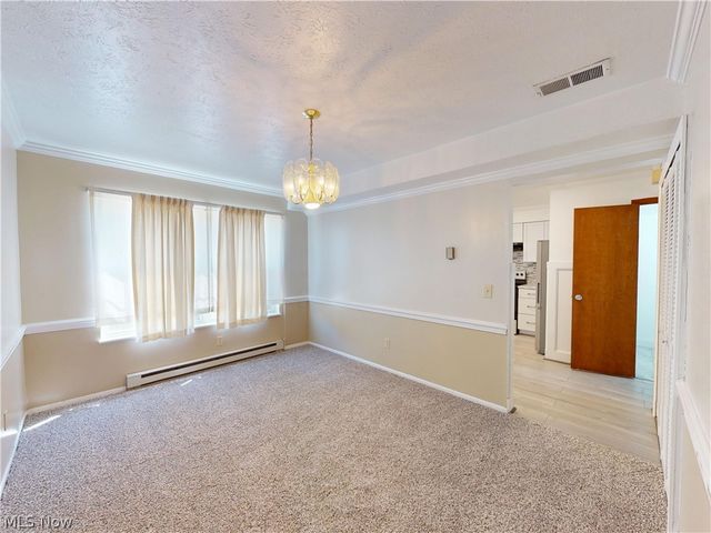 8240 Deepwood Boulevard 7-2, Mentor, OH 44060