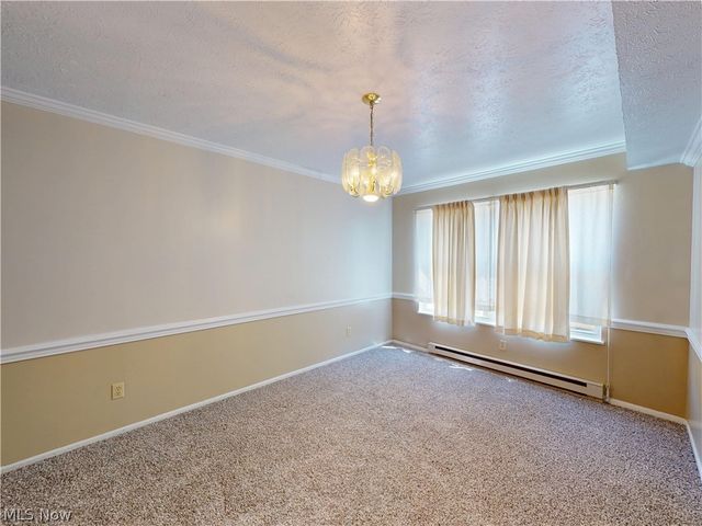 8240 Deepwood Boulevard 7-2, Mentor, OH 44060
