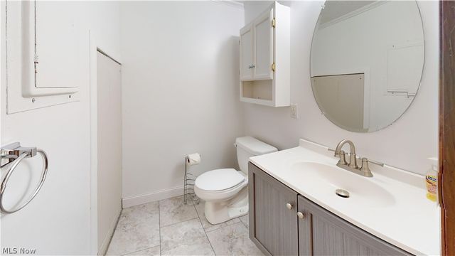 8240 Deepwood Boulevard 7-2, Mentor, OH 44060
