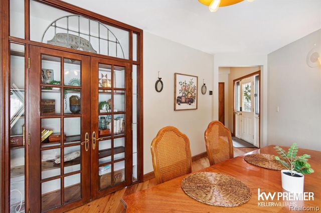 897 Annie Lang Drive, Milford, MI 48381