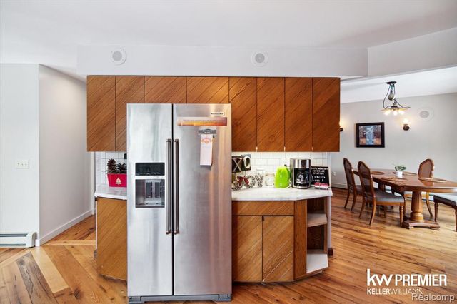 897 Annie Lang Drive, Milford, MI 48381