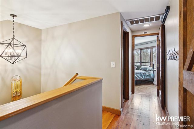 897 Annie Lang Drive, Milford, MI 48381