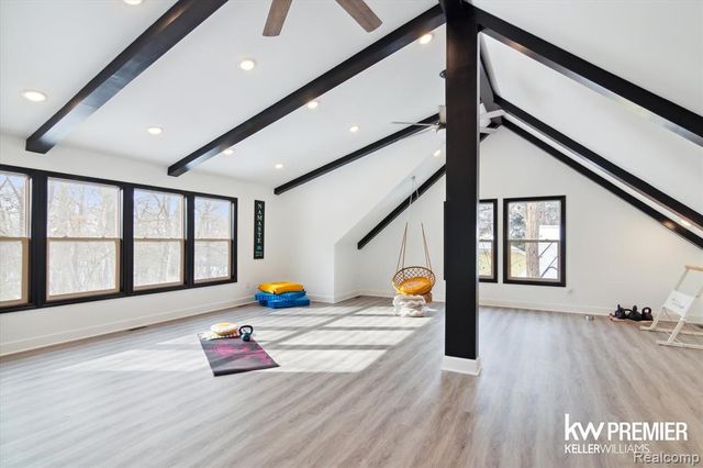 897 Annie Lang Drive, Milford, MI 48381