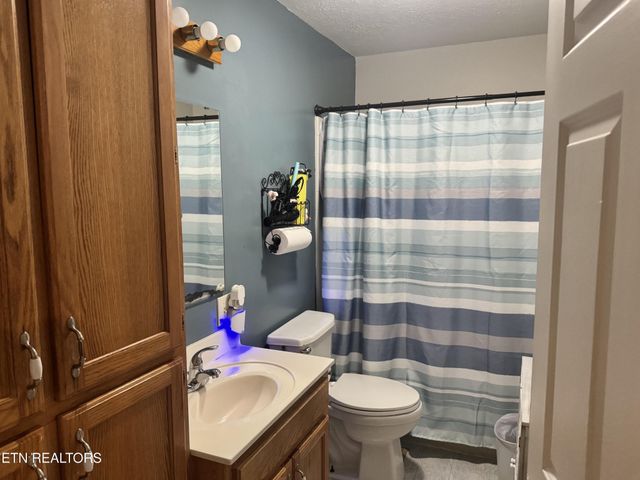 6105 S York Hwy, Clarkrange, TN 38553
