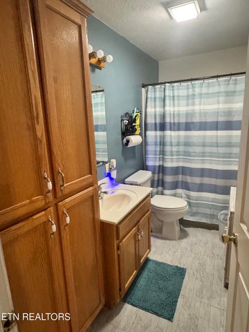 6105 S York Hwy, Clarkrange, TN 38553