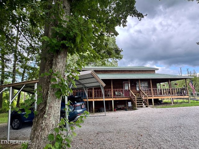 6105 S York Hwy, Clarkrange, TN 38553