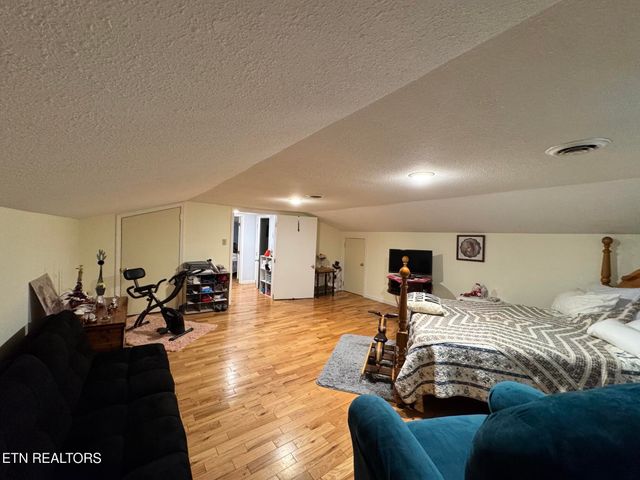6105 S York Hwy, Clarkrange, TN 38553