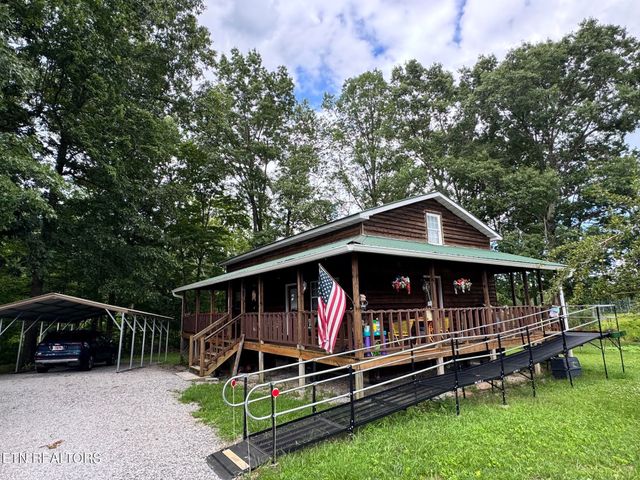 6105 S York Hwy, Clarkrange, TN 38553