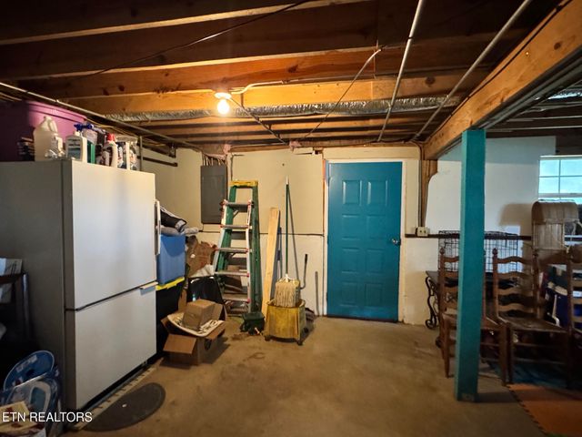 6105 S York Hwy, Clarkrange, TN 38553