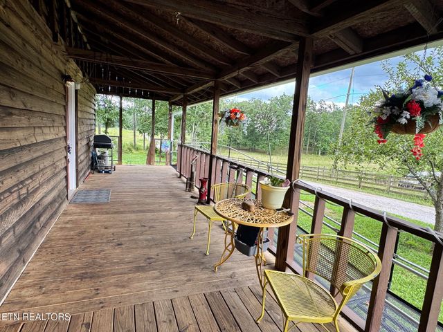 6105 S York Hwy, Clarkrange, TN 38553