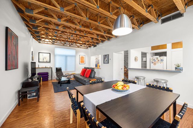 5811 Rose Street, Houston, TX 77007