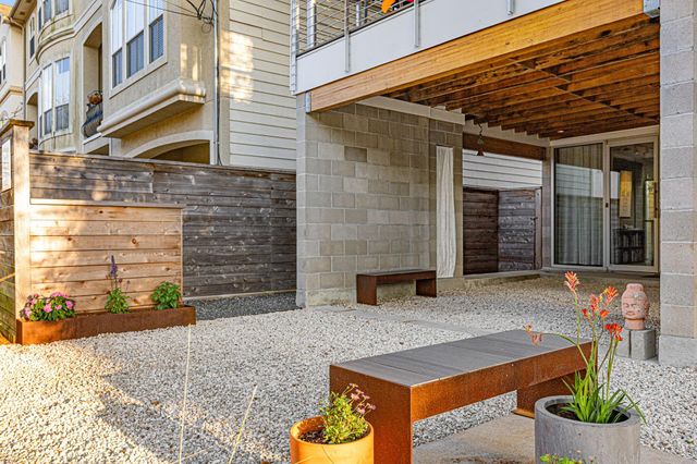 5811 Rose Street, Houston, TX 77007