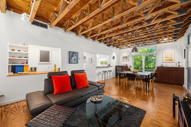 5811 Rose Street, Houston, TX 77007