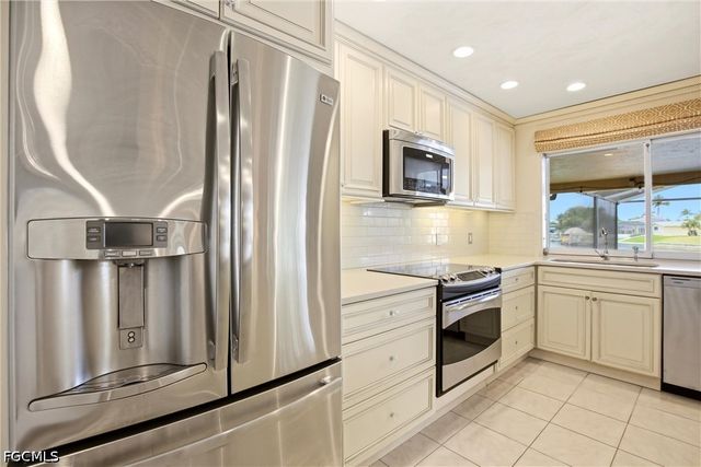 1141 SE 28th TER, Cape Coral, FL 33904