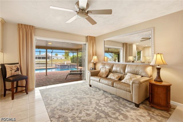 1141 SE 28th TER, Cape Coral, FL 33904