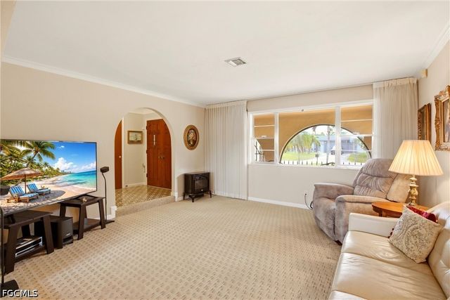 1141 SE 28th TER, Cape Coral, FL 33904