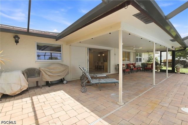 1141 SE 28th TER, Cape Coral, FL 33904